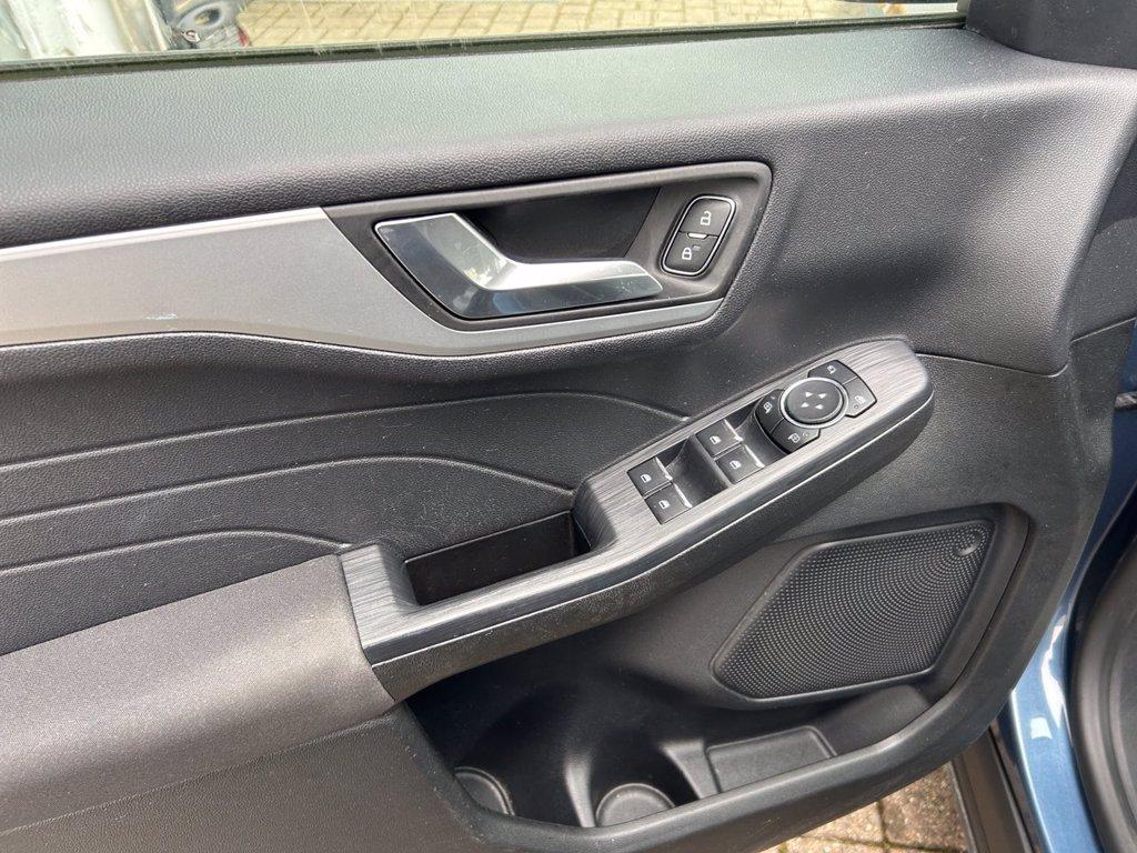 FORD Kuga full hybrid Connect 2wd Automatica del 2021