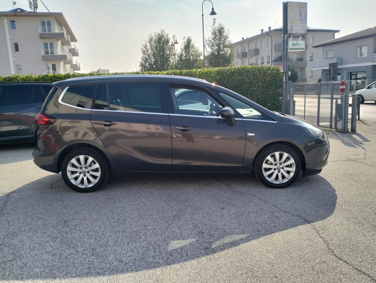 Opel Zafira Tourer 1.4 Turbo 140CV GPL Cosmo