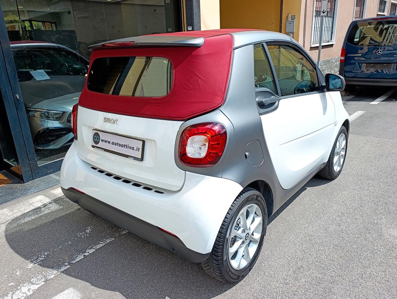 Smart ForTwo 90 0.9 T twinamic cabrio Passion Capote Rossa