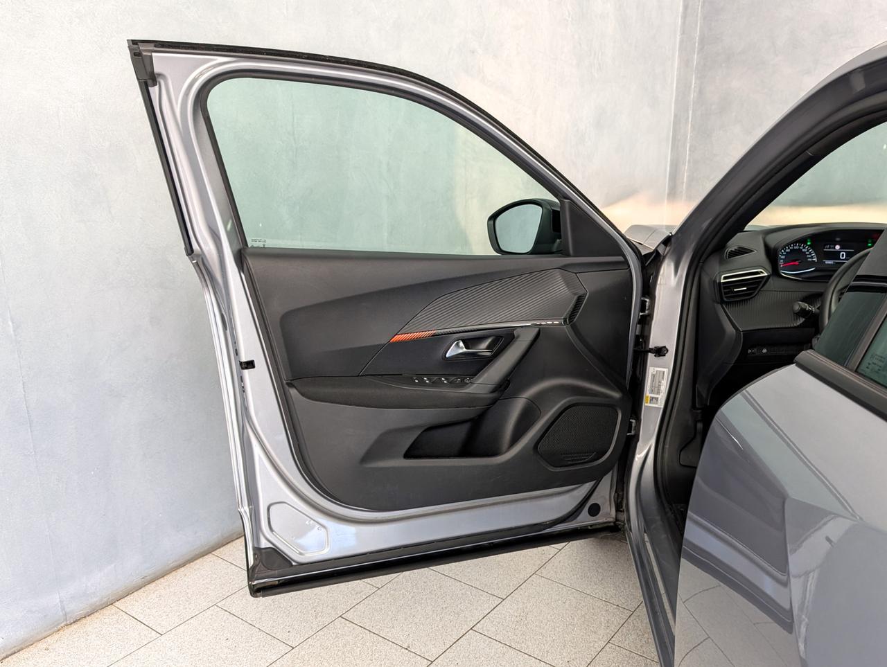 Peugeot 2008 1.2 puretech 100cv Active Pack