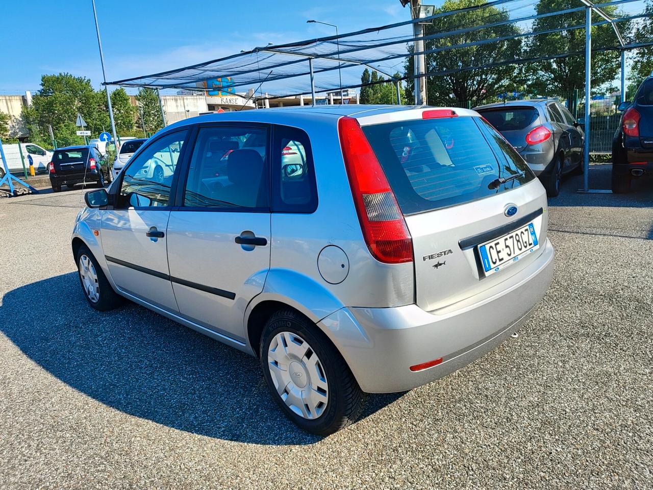 Ford Fiesta 1.2 16V 5p. Zetec E4