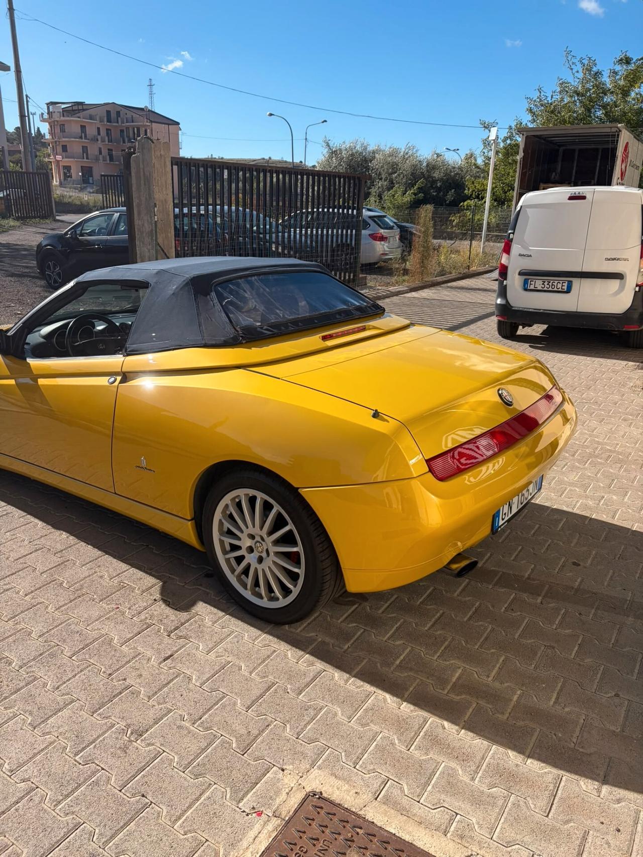 Alfa Romeo GTV Spider 2.0i 16V Twin Spark GIALLO ZOE