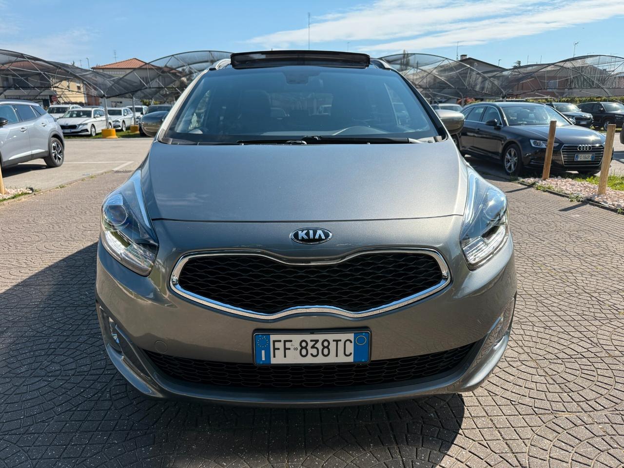 Kia Carens 1.7 CRDi 115 CV Class 7 POSTI