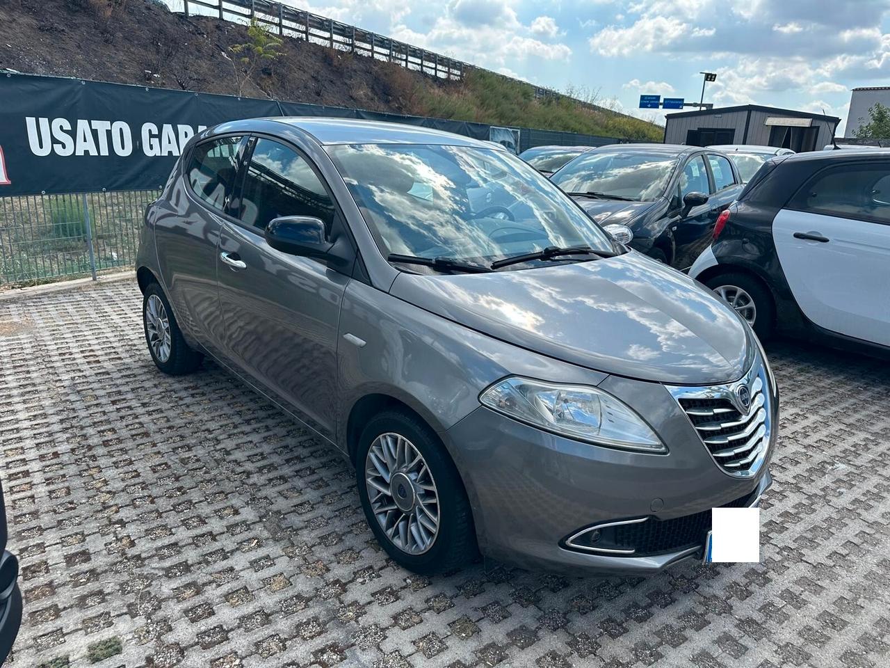 Lancia Ypsilon 1.2 69 CV 5 porte GPL Ecochic Gold-10/2012