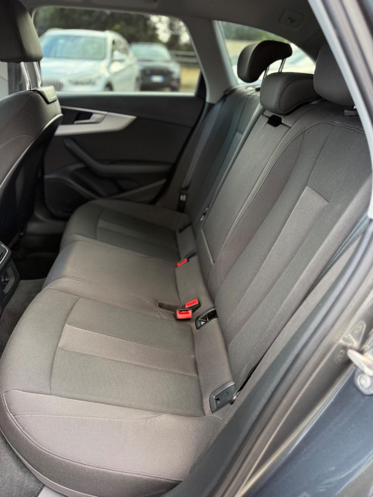 Audi A4 Avant 35 TDI/163 CV S tronic line edition