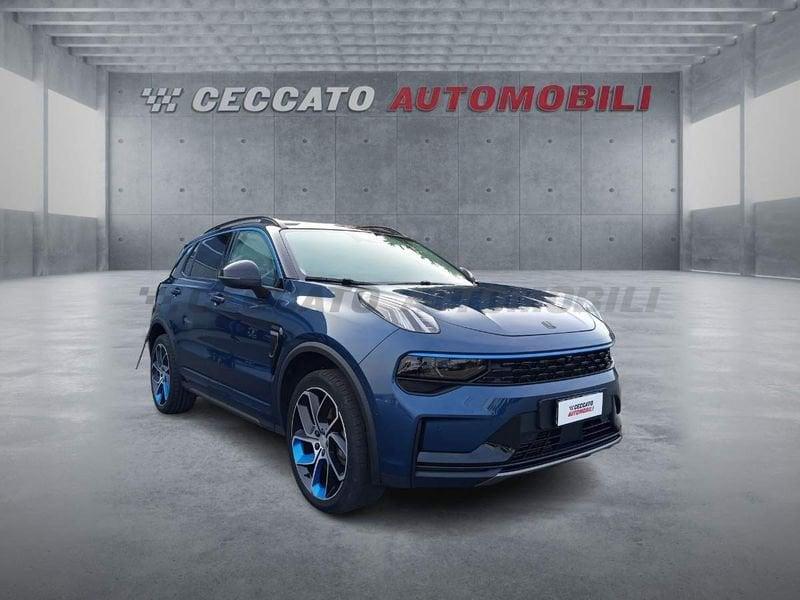 Lynk & Co 01 01 1.5 td phev