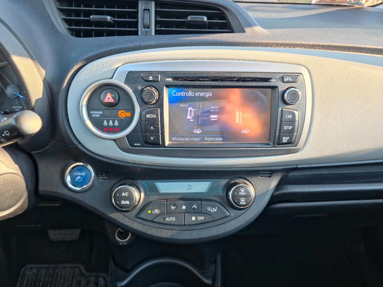 Toyota Yaris 1.5 Hybrid 5 porte Style Automatica E5B NEO 2013