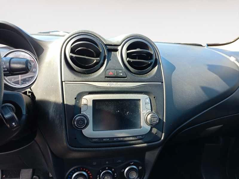 ALFA ROMEO MiTo 1.4 Distinctive s&s 78cv