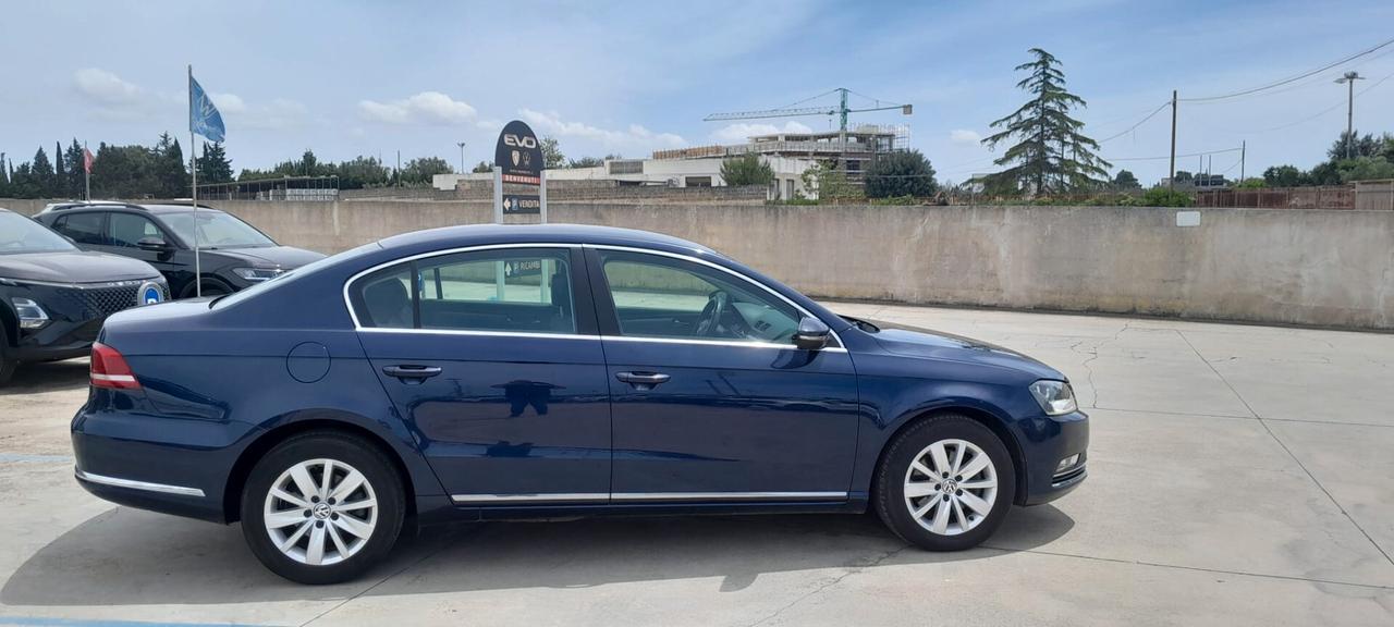 VOLKSWAGEN PASSAT 1.6 105 CV