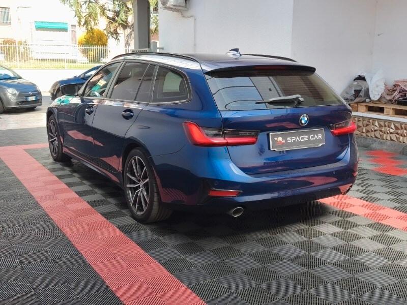 BMW Serie 3(G20/1-80/1) 318d Touring Business A...