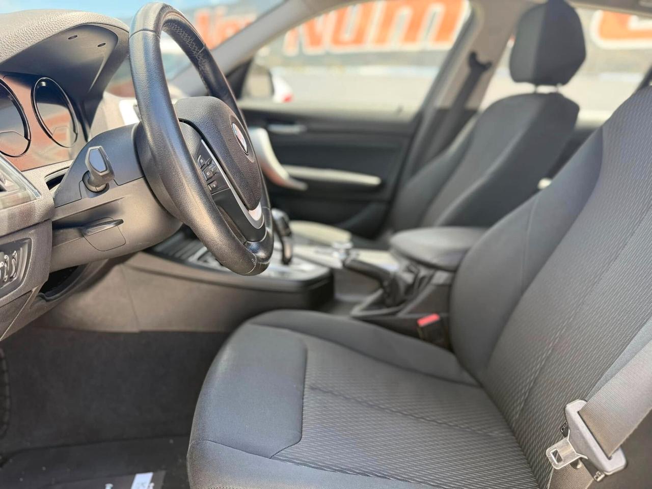 Bmw 116 116d 5p. Business