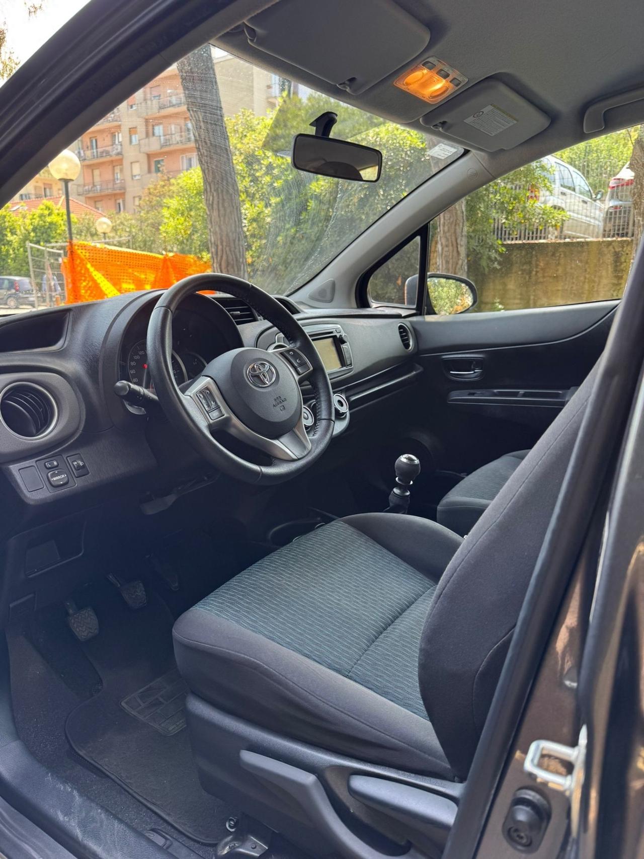 Toyota Yaris 1.3 5 porte Lounge