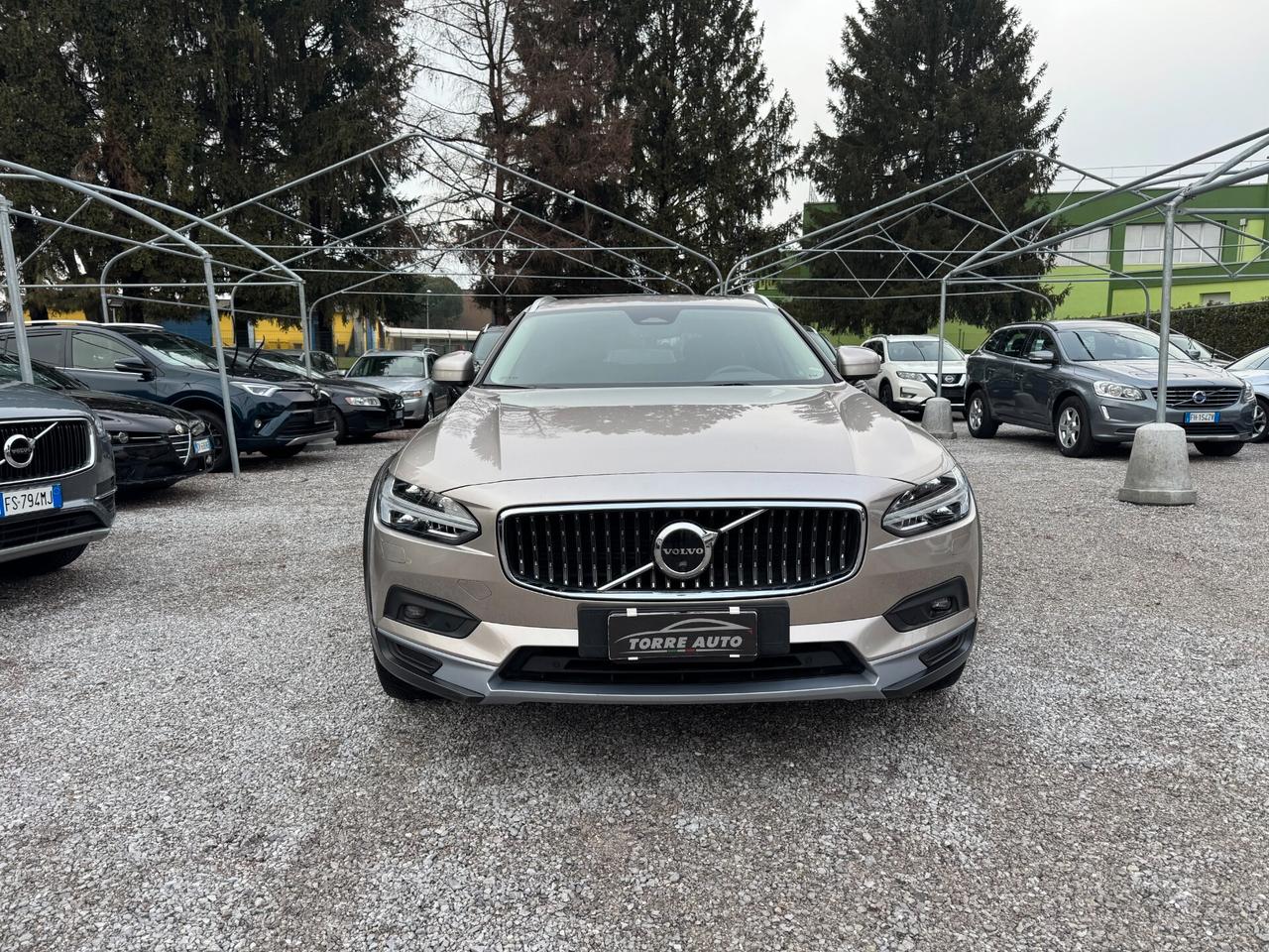 Volvo V90 Cross Country B4 (d) AWD automatico Ultimate