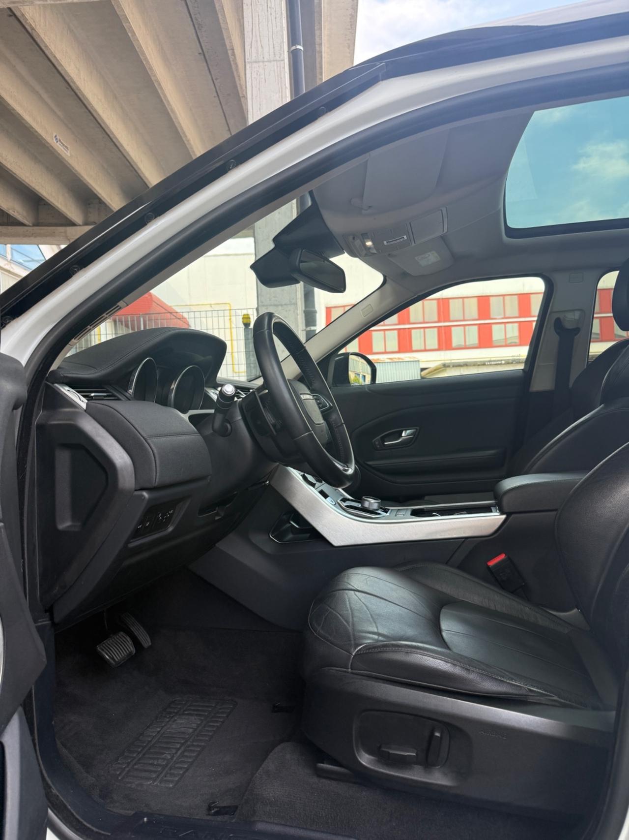 Land Rover Range Rover Evoque 2.0 TD4 180 CV 5p. SE