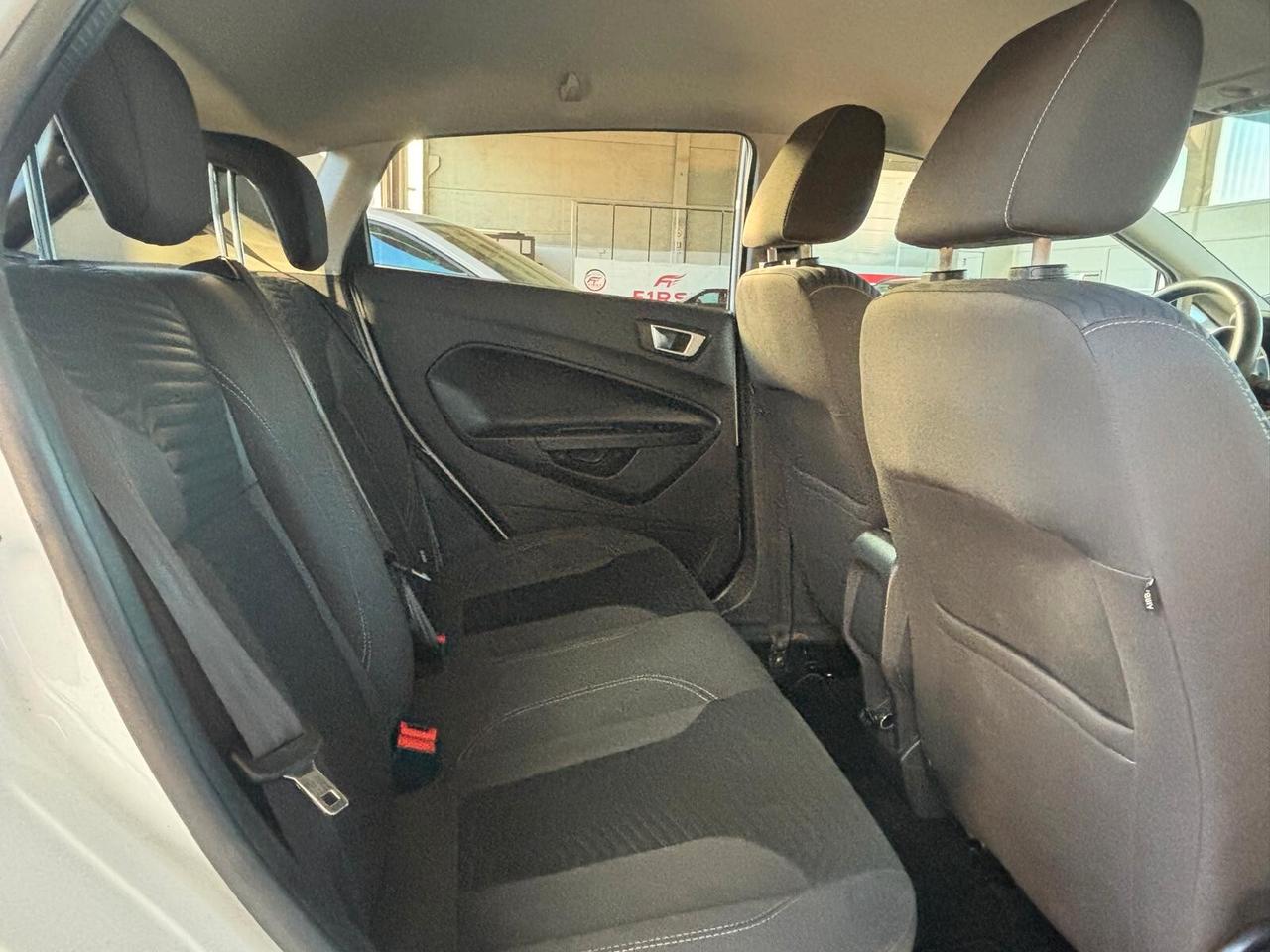 Ford Fiesta 1.5 TDCi 75CV 5 porte Titanium