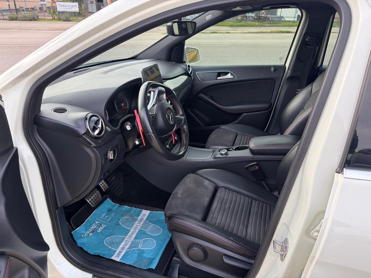 MERCEDES-BENZ B180 CDI PREMIUM AMG