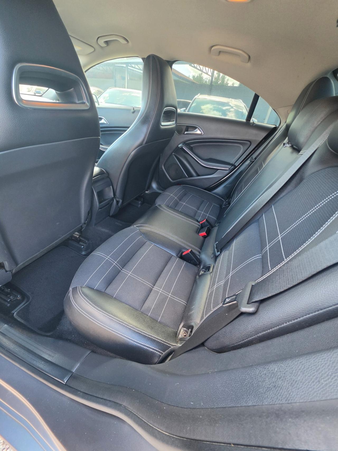 Mercedes-benz CLA 220 CDI Automatic Premium