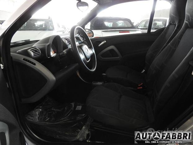 SMART - Fortwo - 1000 52 kW MHD coupé passion