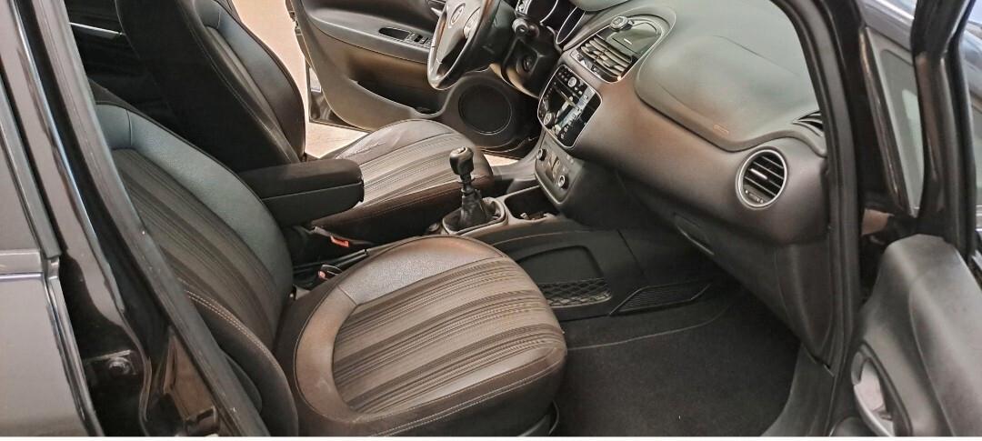 Fiat Punto Evo 1.4 M.Air 105cv NEOPATENTATI