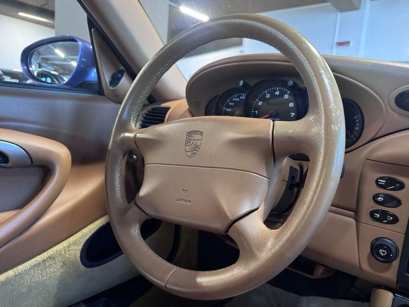 Porsche 911 Carrera