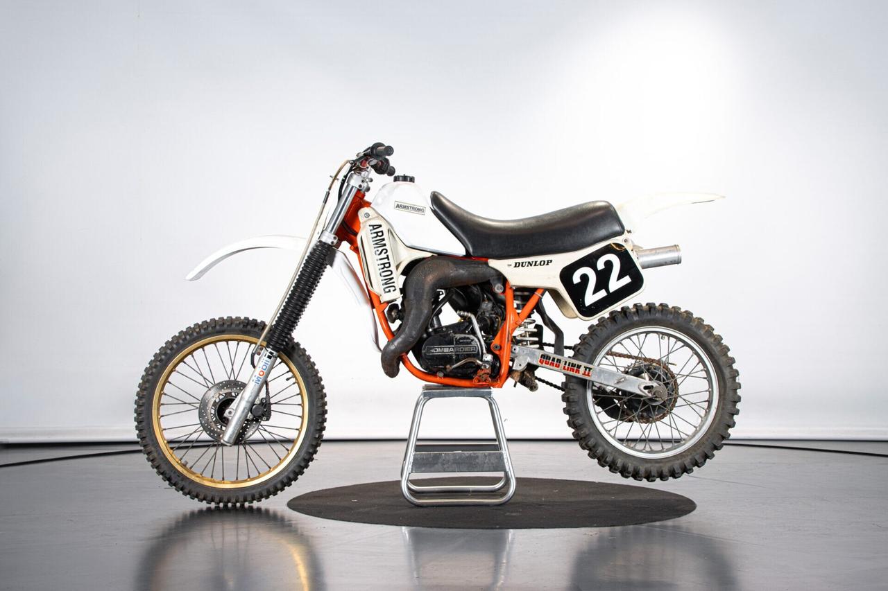 ARMSTRONG 250 MX