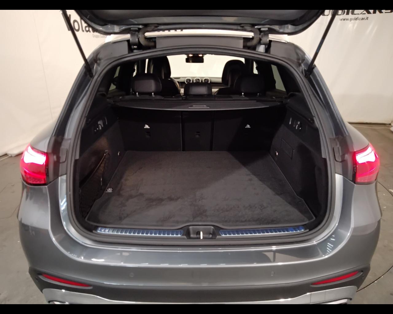 Mercedes-Benz GLC - X254 - GLC 220 d AMG Line Premium Plus 4matic auto