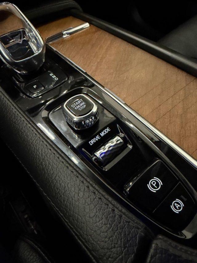 VOLVO XC90 B5 (d) AWD Geartronic Momentum//SERVICE VOLVO//