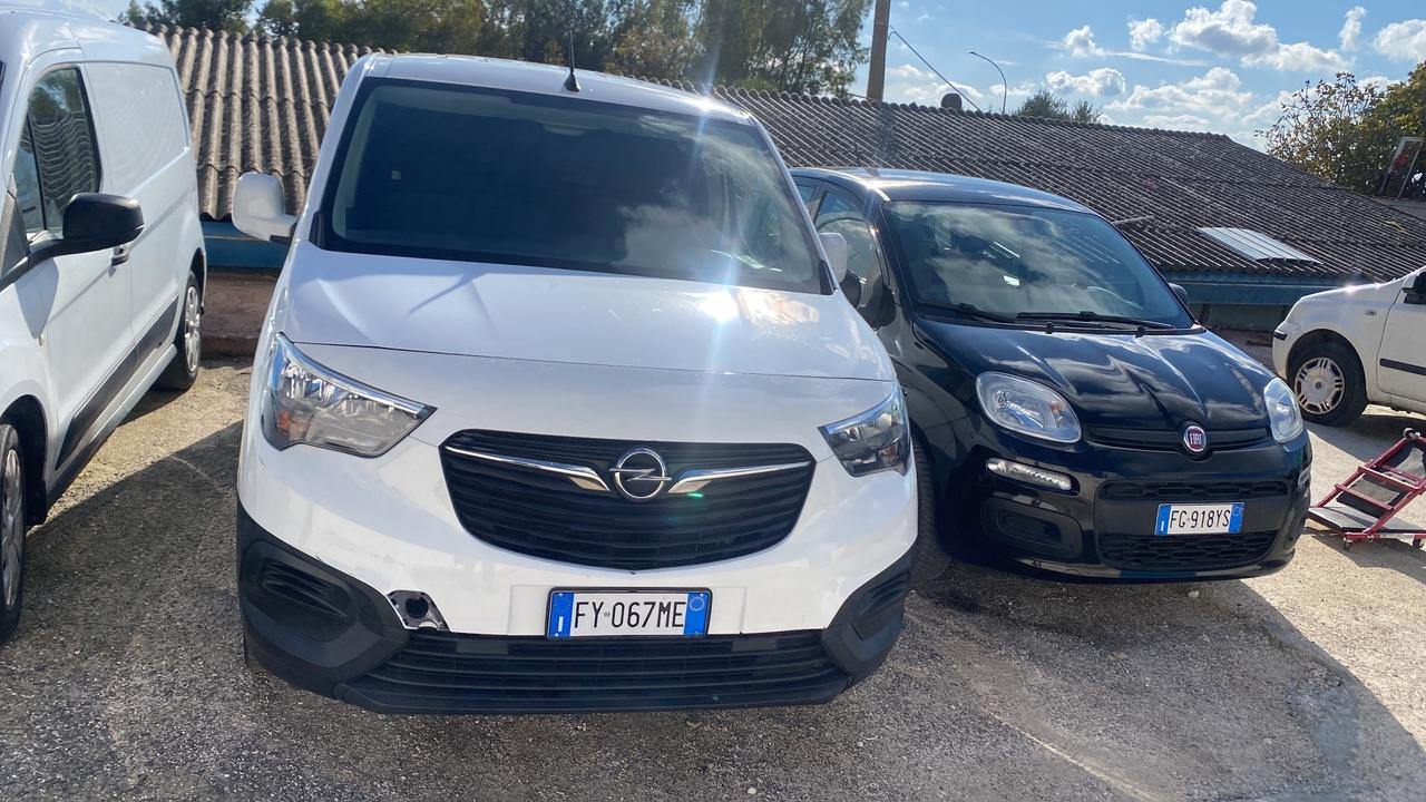 OPEL COMBO 3 POSTI - PROBLEMA AL MOTORE--POSSIBILITA' collaborazione stock auto per commercianti ---