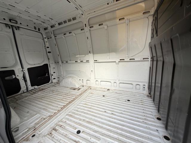 IVECO Daily 35S12V 2.3 HPT PM-SL-TA Furgone