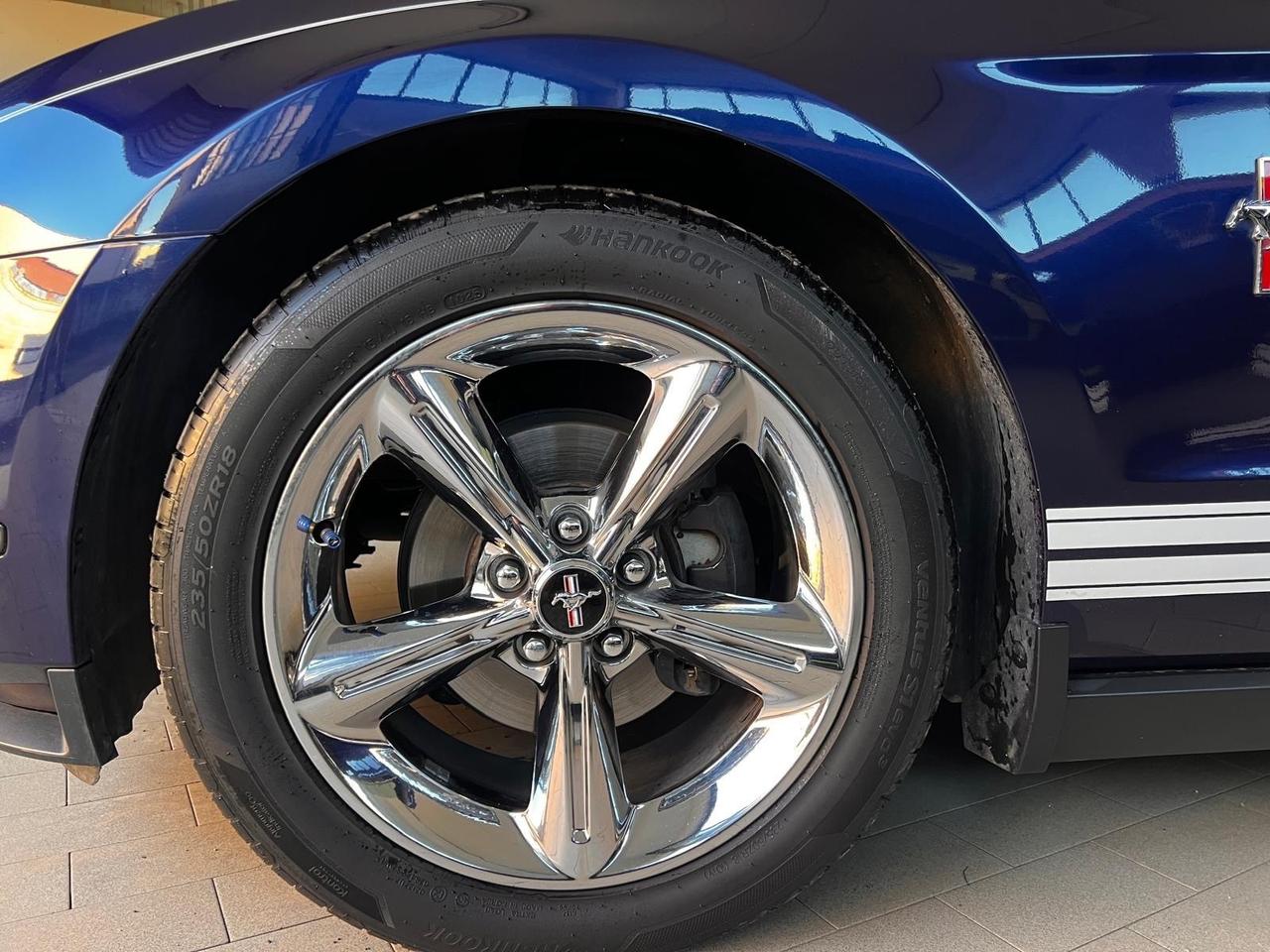 Ford Mustang 4.0 v6 first paint