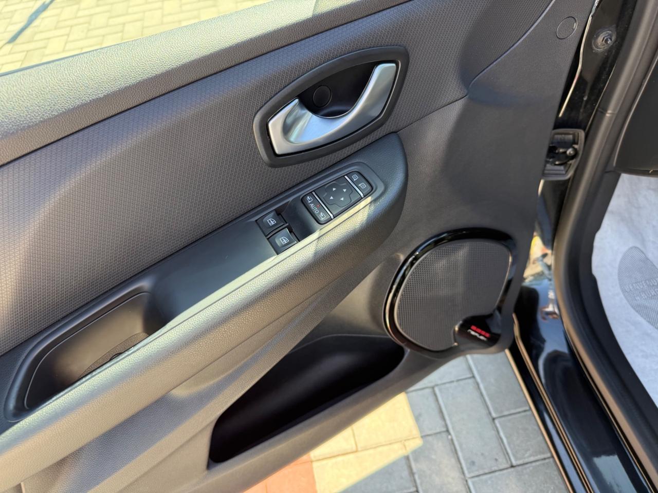 Renault Clio dCi 8V 75CV Start&Stop 5 porte