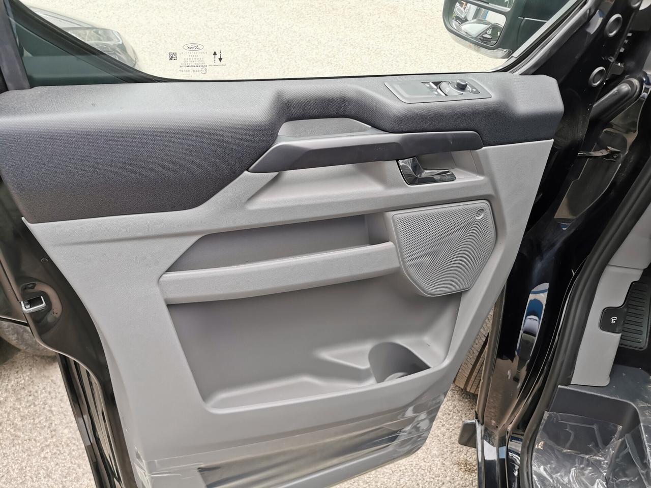 Ford Tourneo Custom 2.0 Ecoblue 170cv 8p. Titanium Iva Detraibile