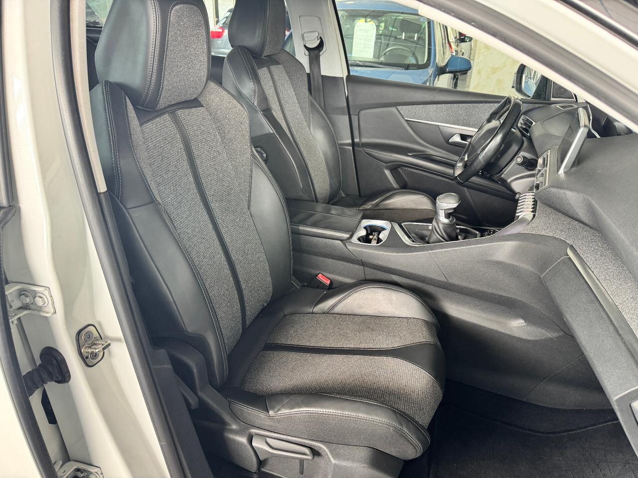 Peugeot 3008 BlueHDi 120 S&S Allure