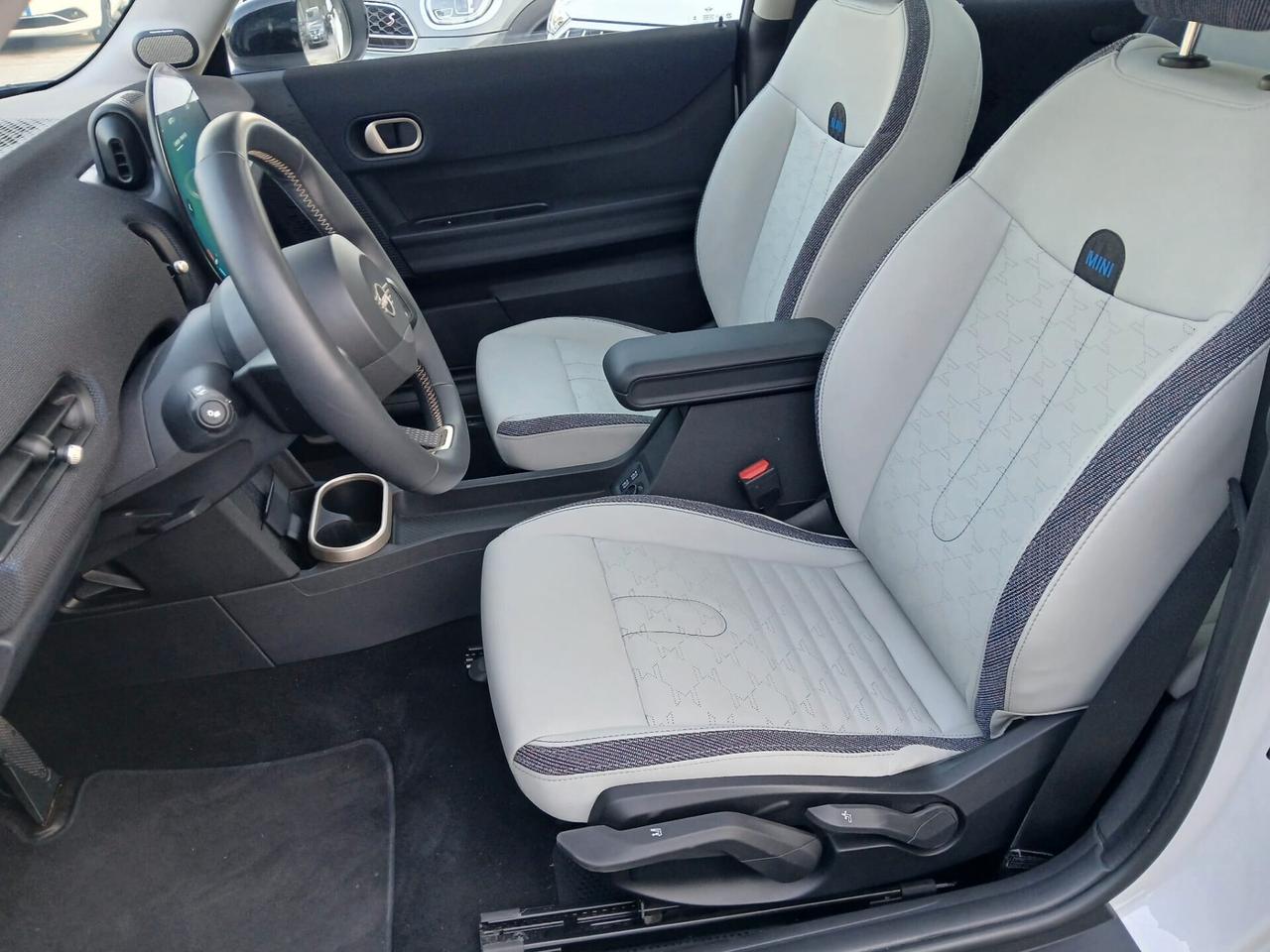 Mini Cooper C Favoured