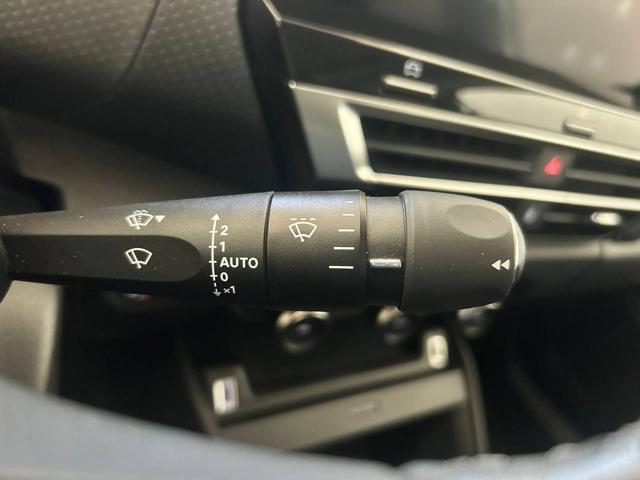 CITROEN C4 motore elettrico 136 CV Shine TETTO APRIBILE