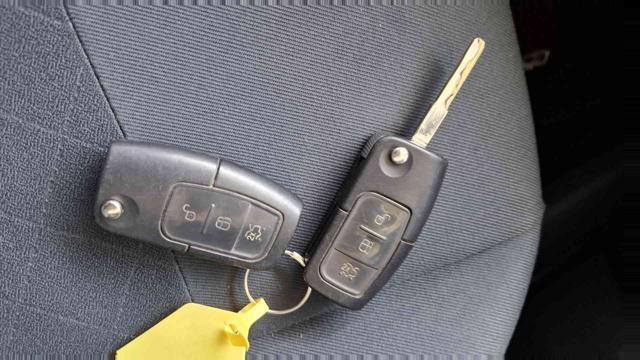 FORD Fiesta 1.6 TDCi ADATTA NEOPATENTATI