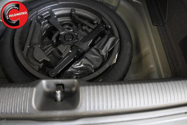 AUDI Q2 35 TDI quattro S tronic Business