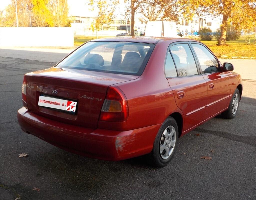 Hyundai Accent 1.3i 12V cat 5 porte GLS Max