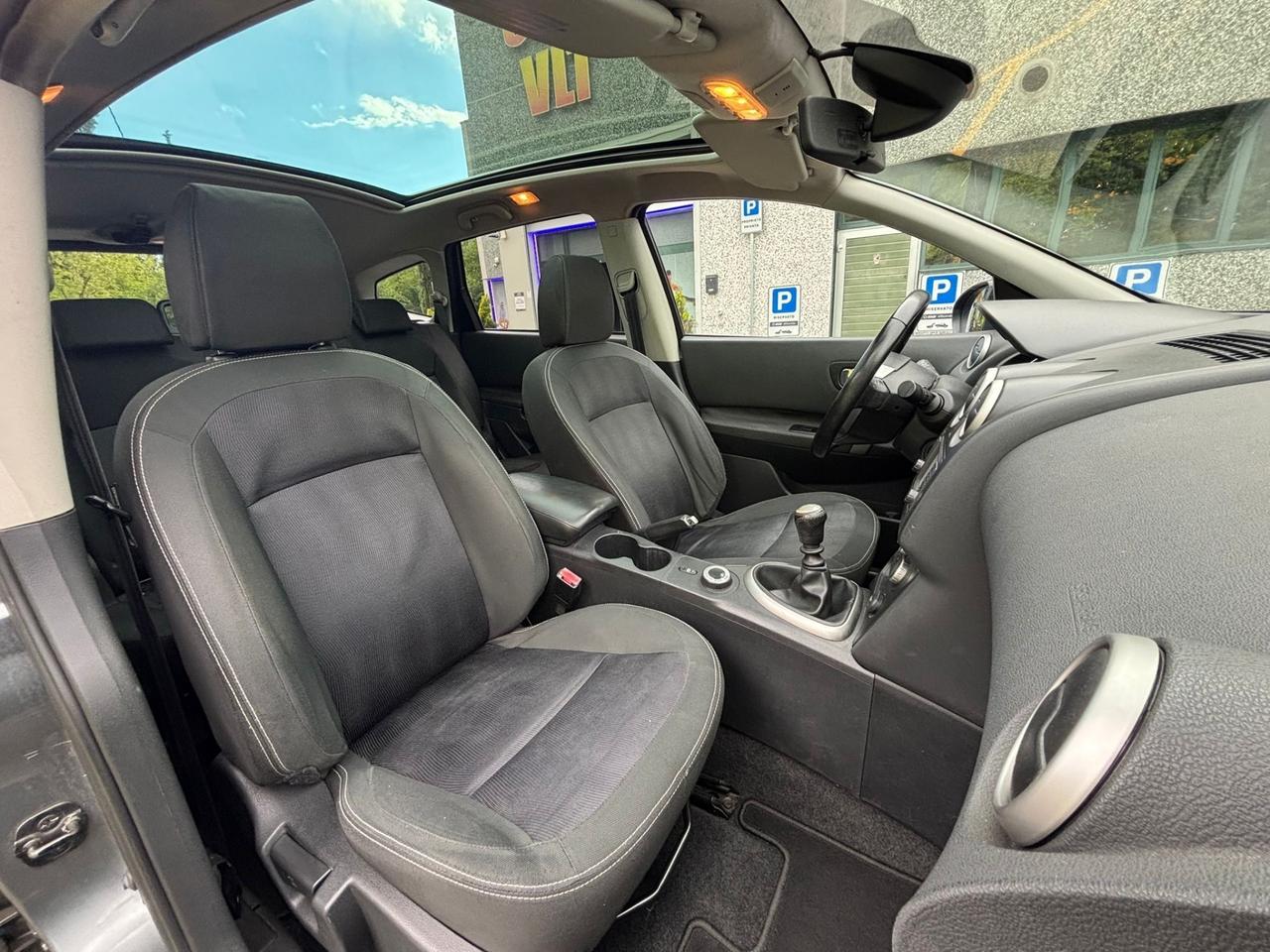 Nissan Qashqai Qashqai+2 2.0 dCi DPF Tekna 4x4 * 7 POSTI