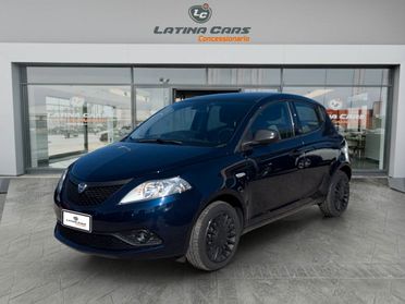 Lancia Ypsilon III 1.0 firefly hybrid Silver s&s 70cv