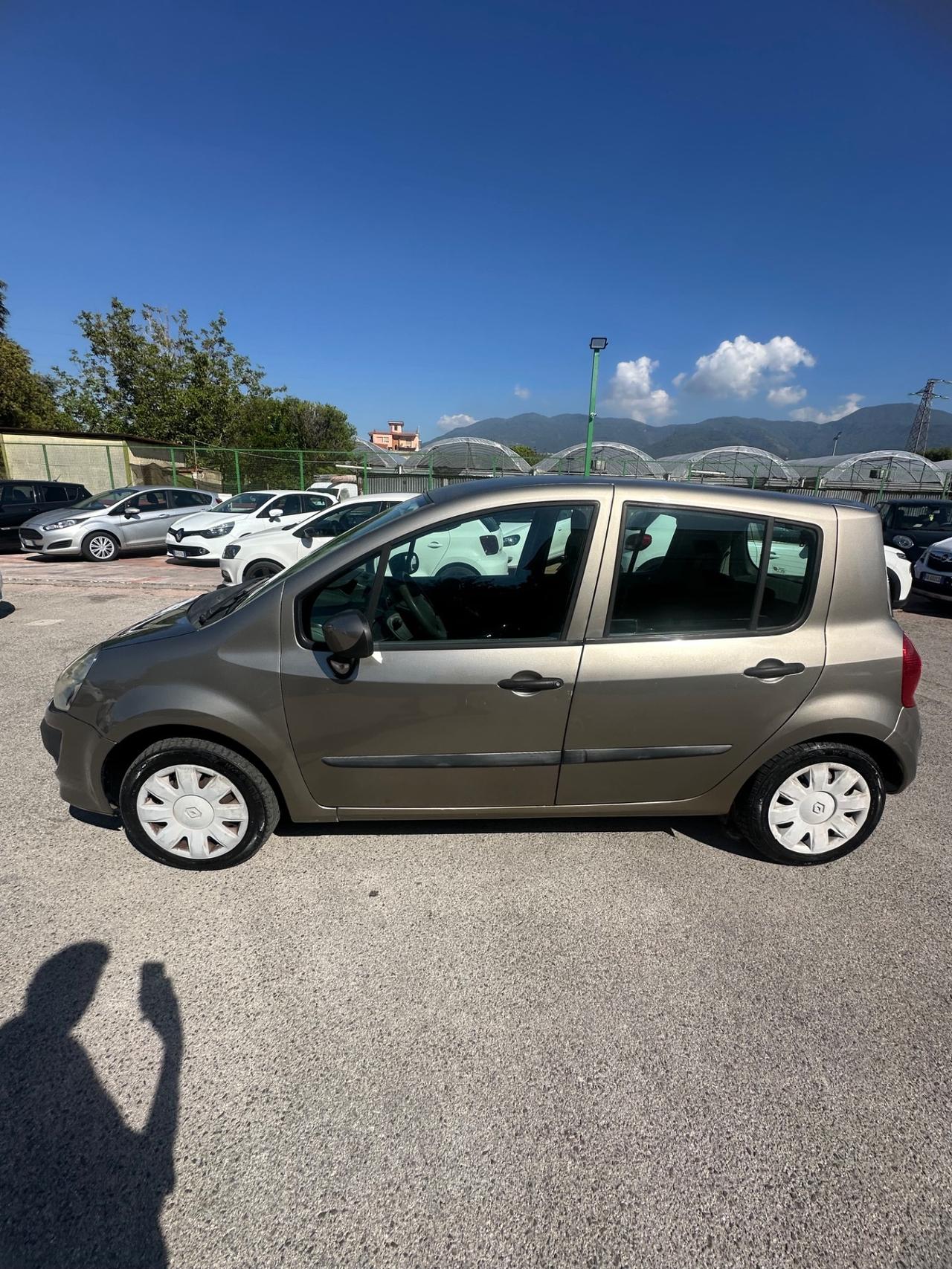 Renault Modus 1.5 dCi 85CV Dynamique
