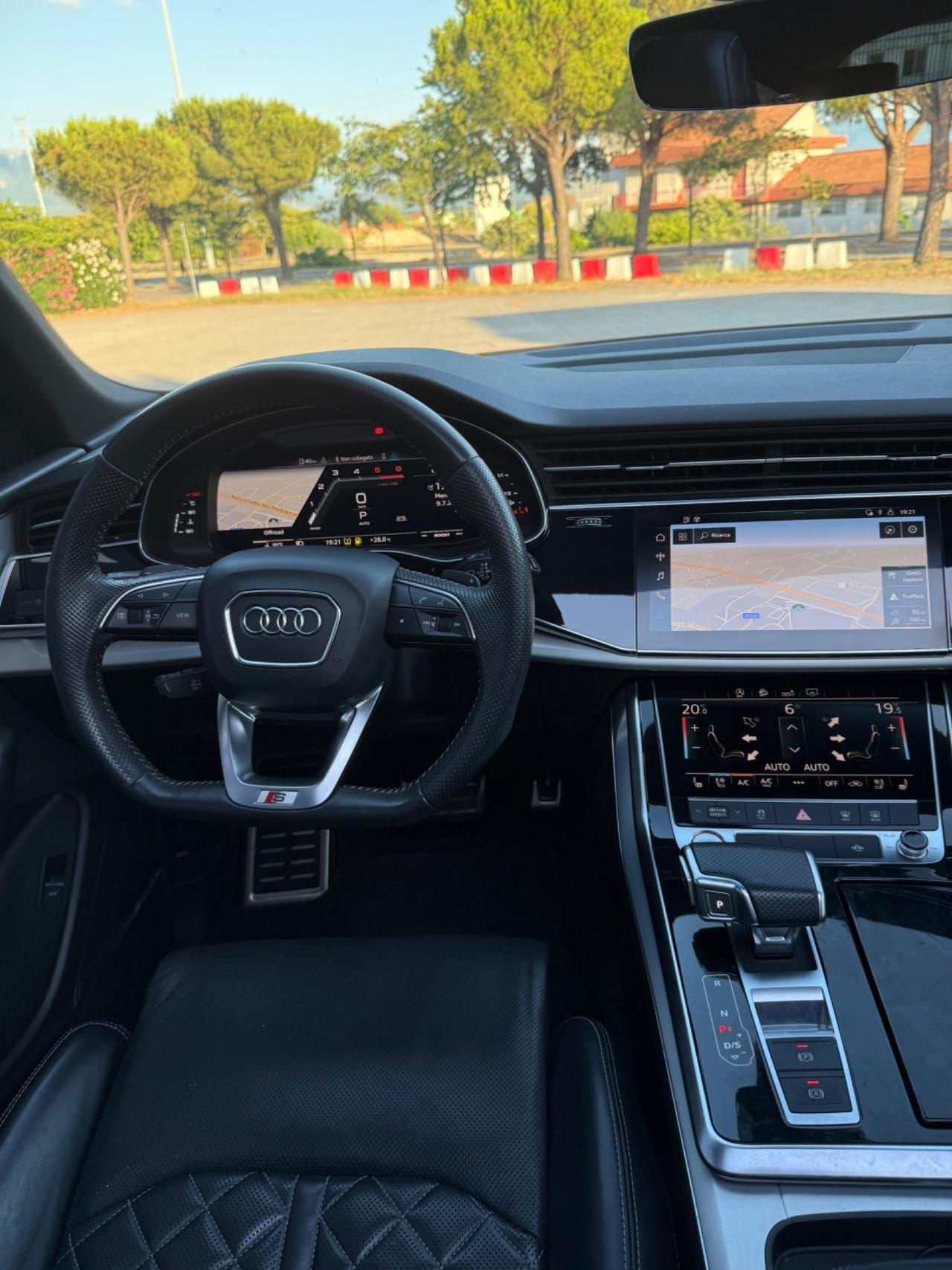 Audi Q8 SQ8 TDI quattro tiptronic sport attitude