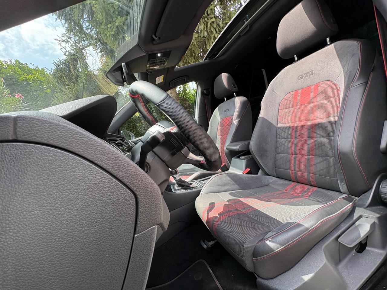 Volkswagen Golf GTI 2.0 TSI TCR DSG 5p. BlueMotion Technology