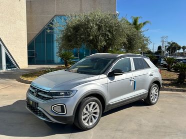 Volkswagen T-Roc 1.0 tsi Style possibilità noleggio no scoring