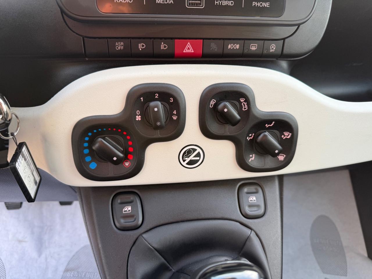 Fiat Panda CROSS 1.0 FireFly S&S Hybrid Pandina