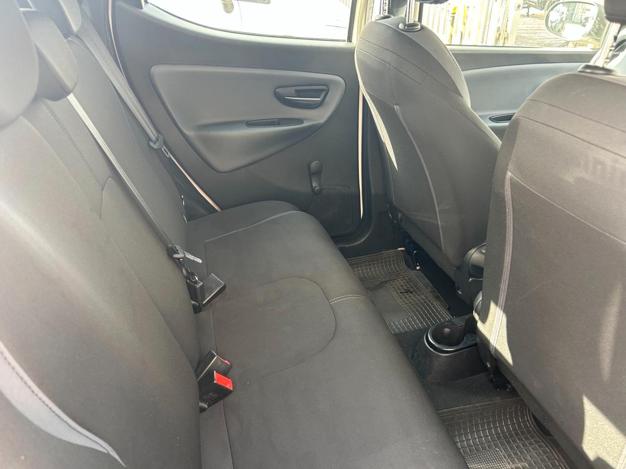 Lancia Ypsilon 1.2 69 CV 5 porte Gold