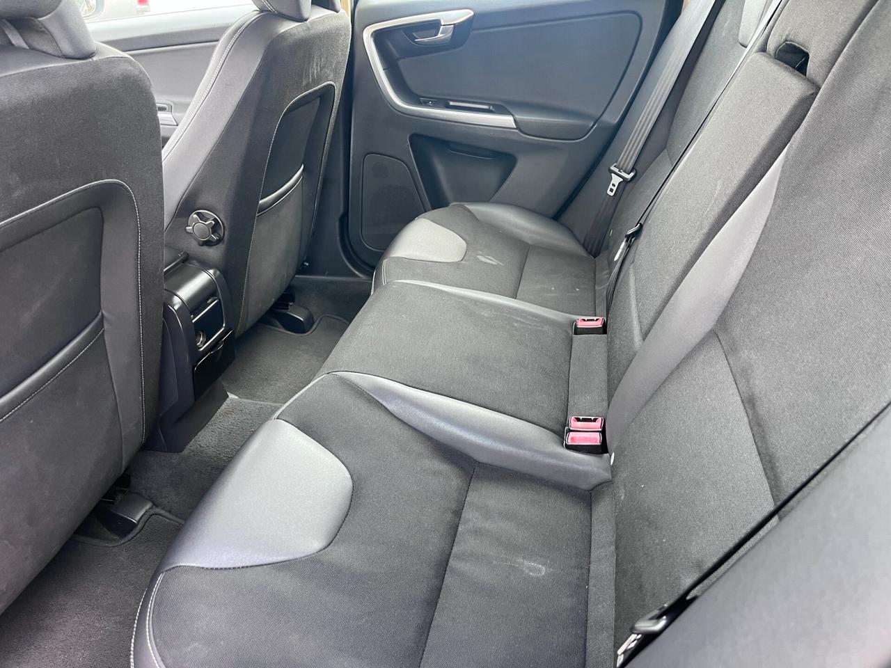 Volvo XC 60 XC60 D5 AWD Momentum