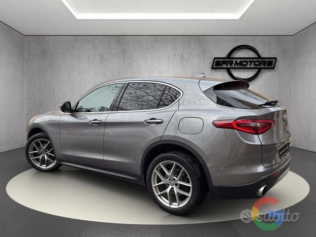 Alfa Romeo Stelvio Q4 280cv - PREZZO PROMO