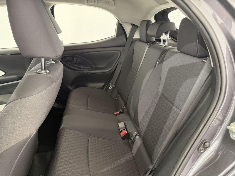 Toyota Yaris Hybrid Active MY22