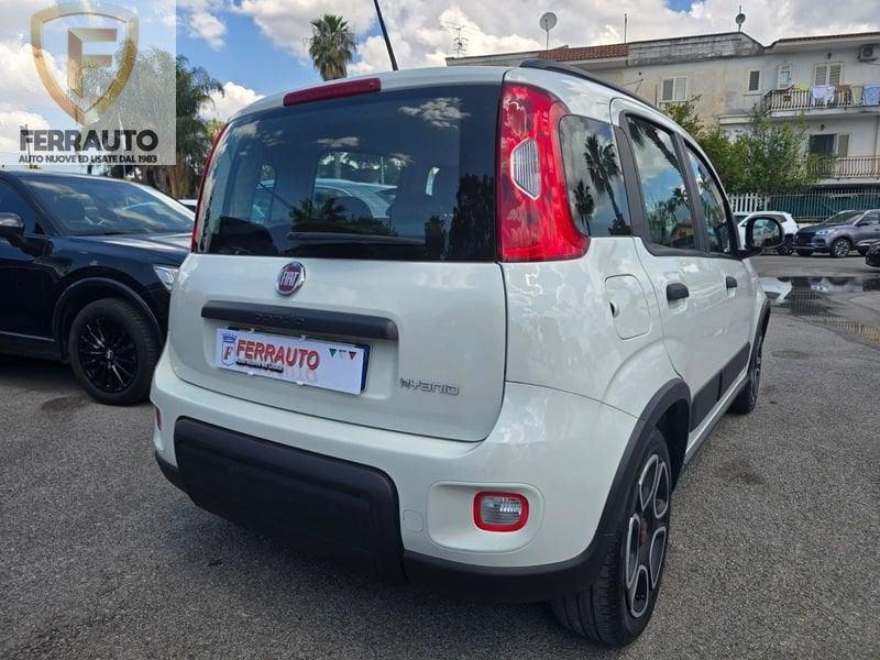 FIAT Panda 1.0 FireFly S&S Hybrid City Cross